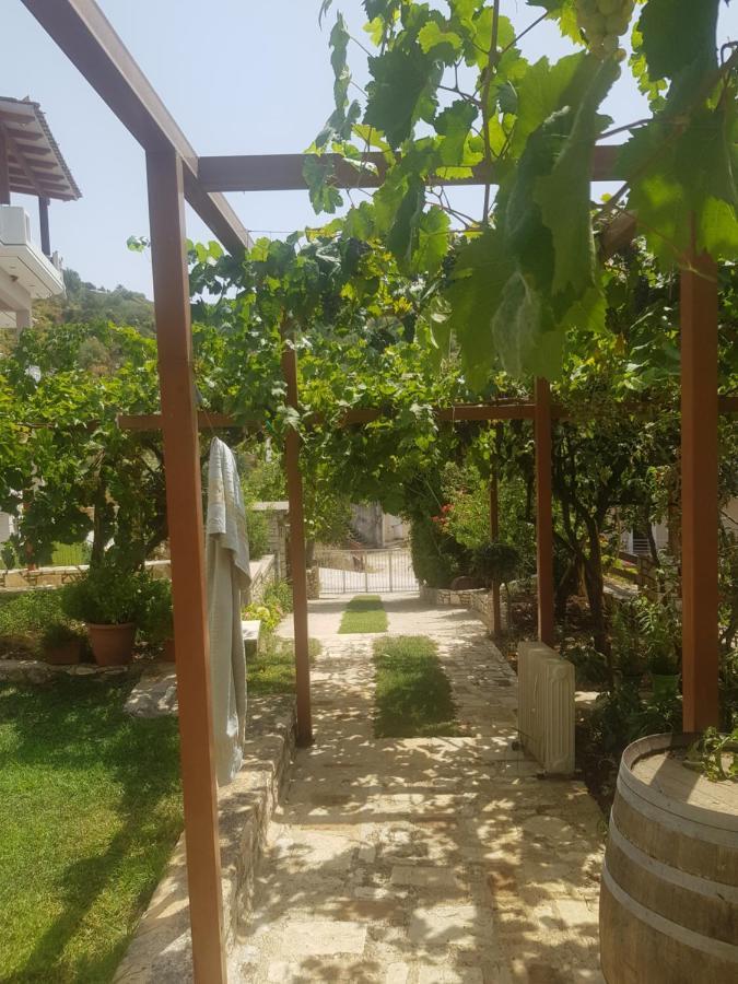 Spyridoula'S Guest House Himarë Exterior foto